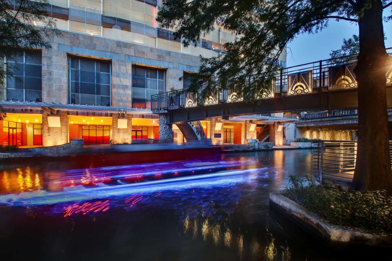 Drury Plaza Hotel San Antonio Riverwalk Екстериор снимка